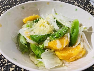 スナップエンドウと玉ねぎ