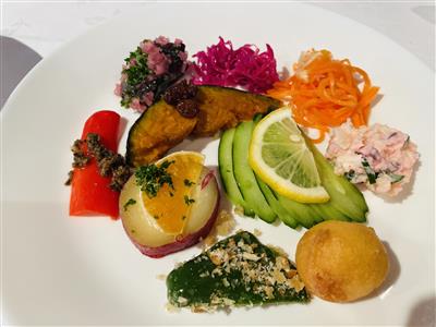 彩りもよく、色々な味が楽しめます。
