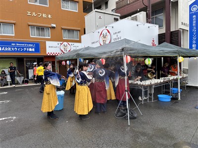 店舗前