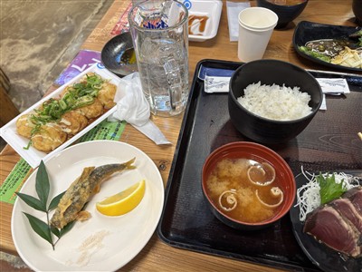 「ひろめ市場」